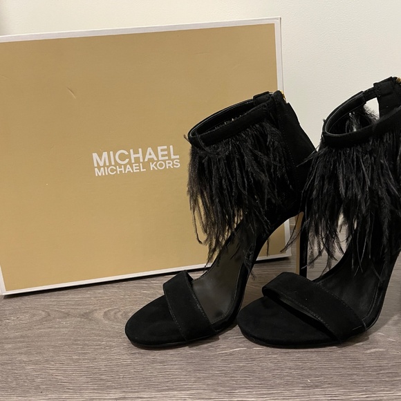 Michael Kors Meena Ostrich Feathers Suede Heels (size 6) - Picture 2 of 5